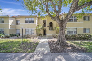 10207 Sunrise Lakes Blvd #204, Sunrise, FL 33322, US Photo 1