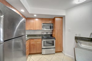 10207 Sunrise Lakes Blvd #204, Sunrise, FL 33322, US Photo 13