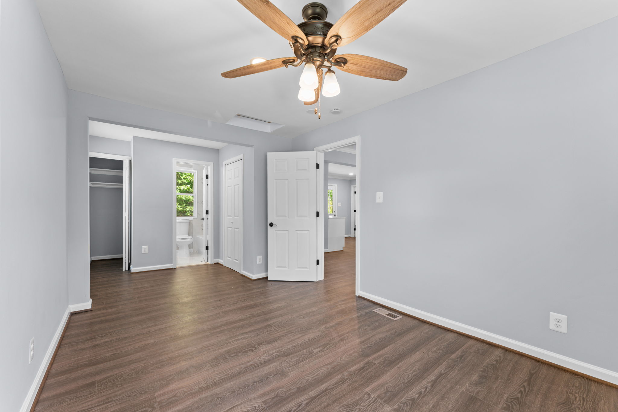 Primary Suite - Bedroom