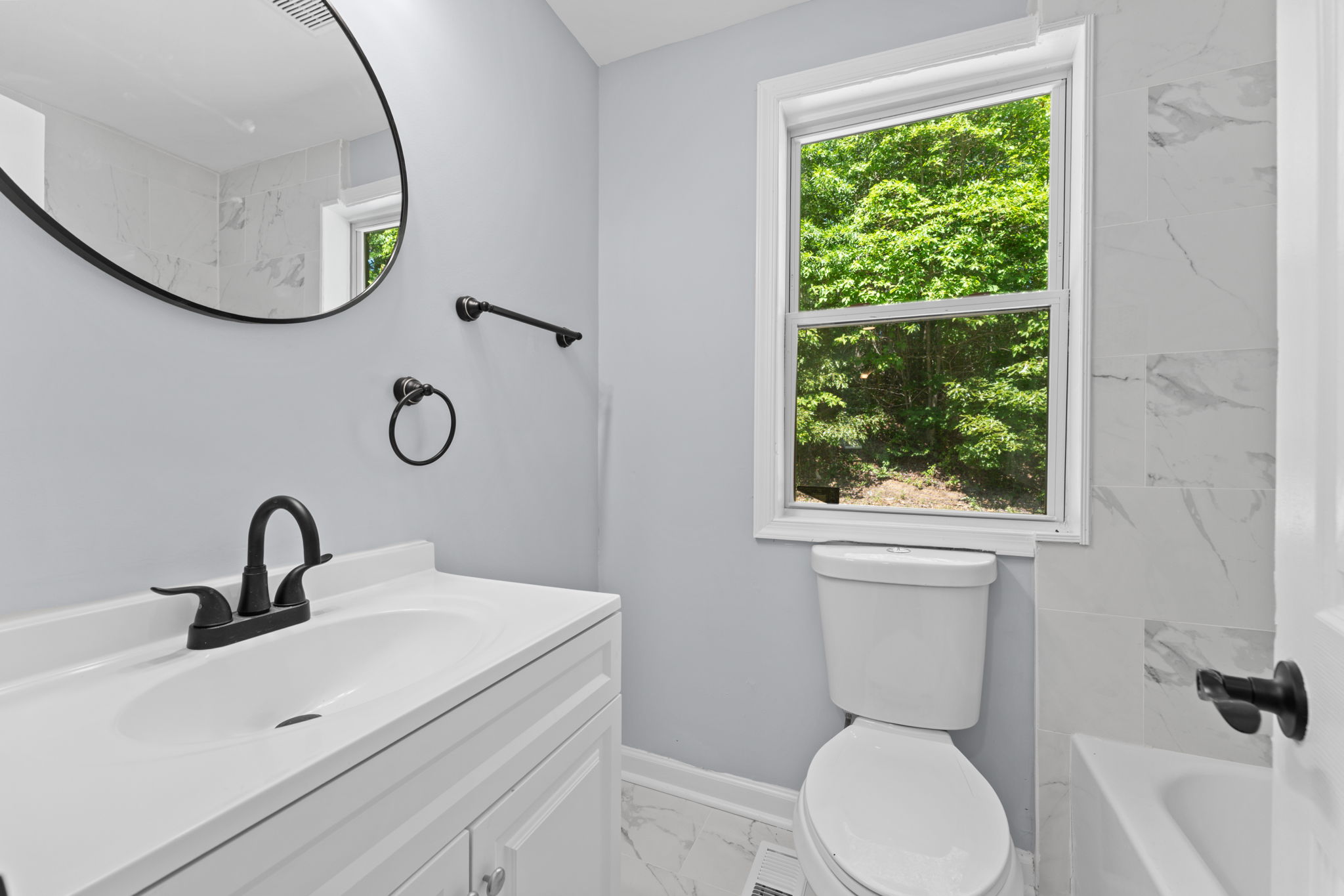 Primary Suite - Bathroom
