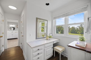 Primary Dressing Area