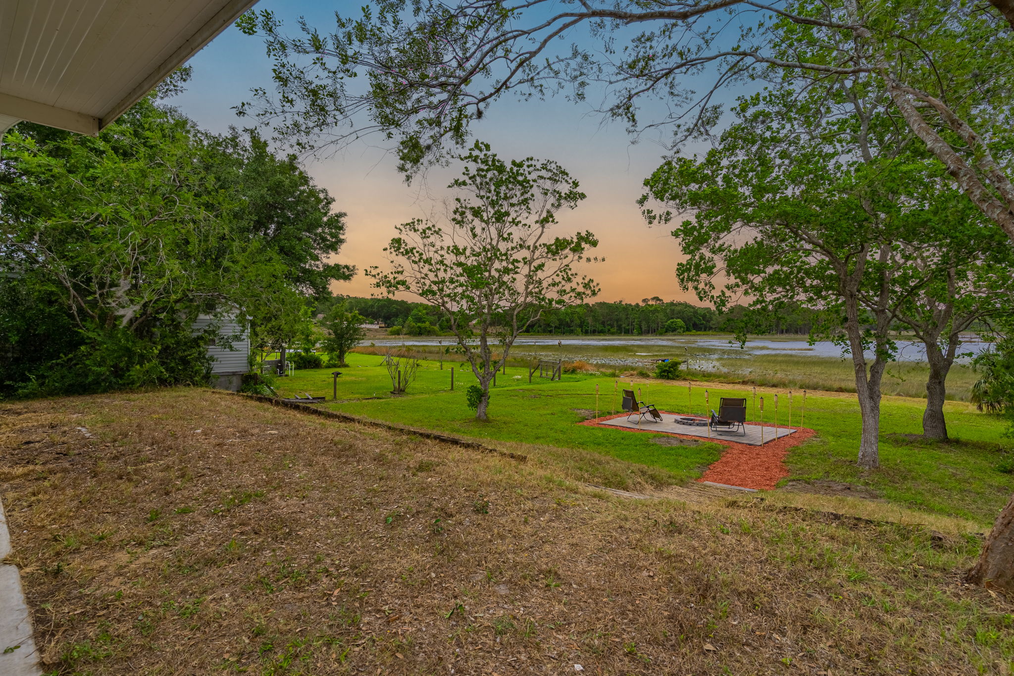 13209 Plum Lake Cir, Minneola, FL 34715 Au Courant Marketing