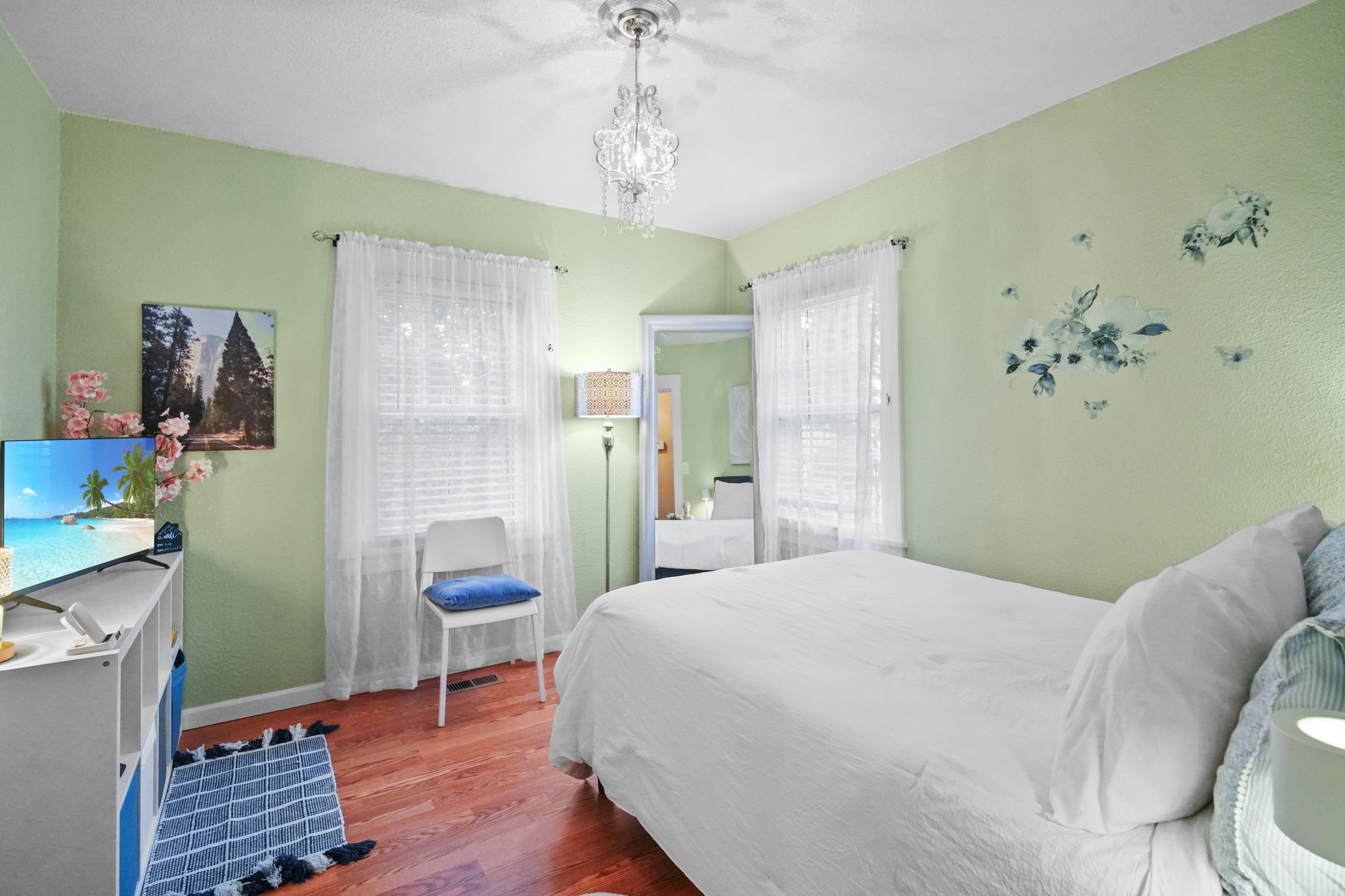  Photo 11