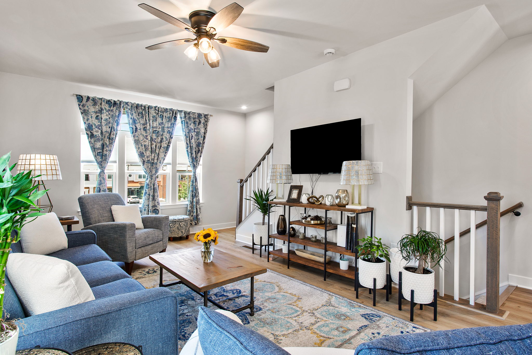 10-Family Room