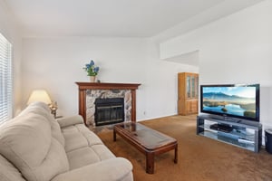 Heather Ln-0506-008.jpg