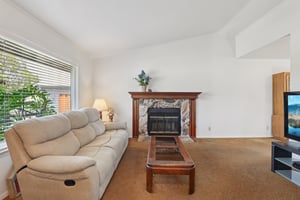 Heather Ln-0506-009.jpg