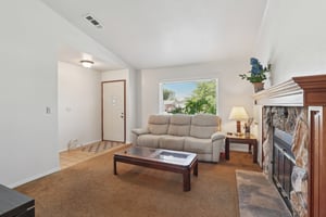 Heather Ln-0506-010.jpg