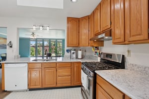 Heather Ln-0506-015.jpg