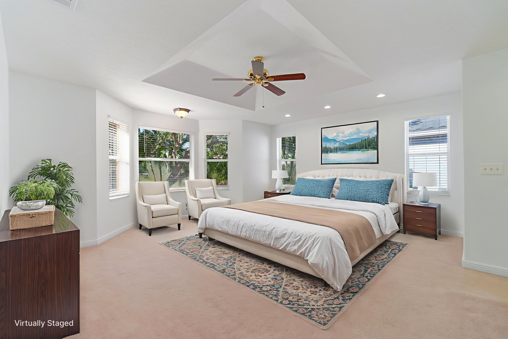 DSC00171 virtually staged.jpeg