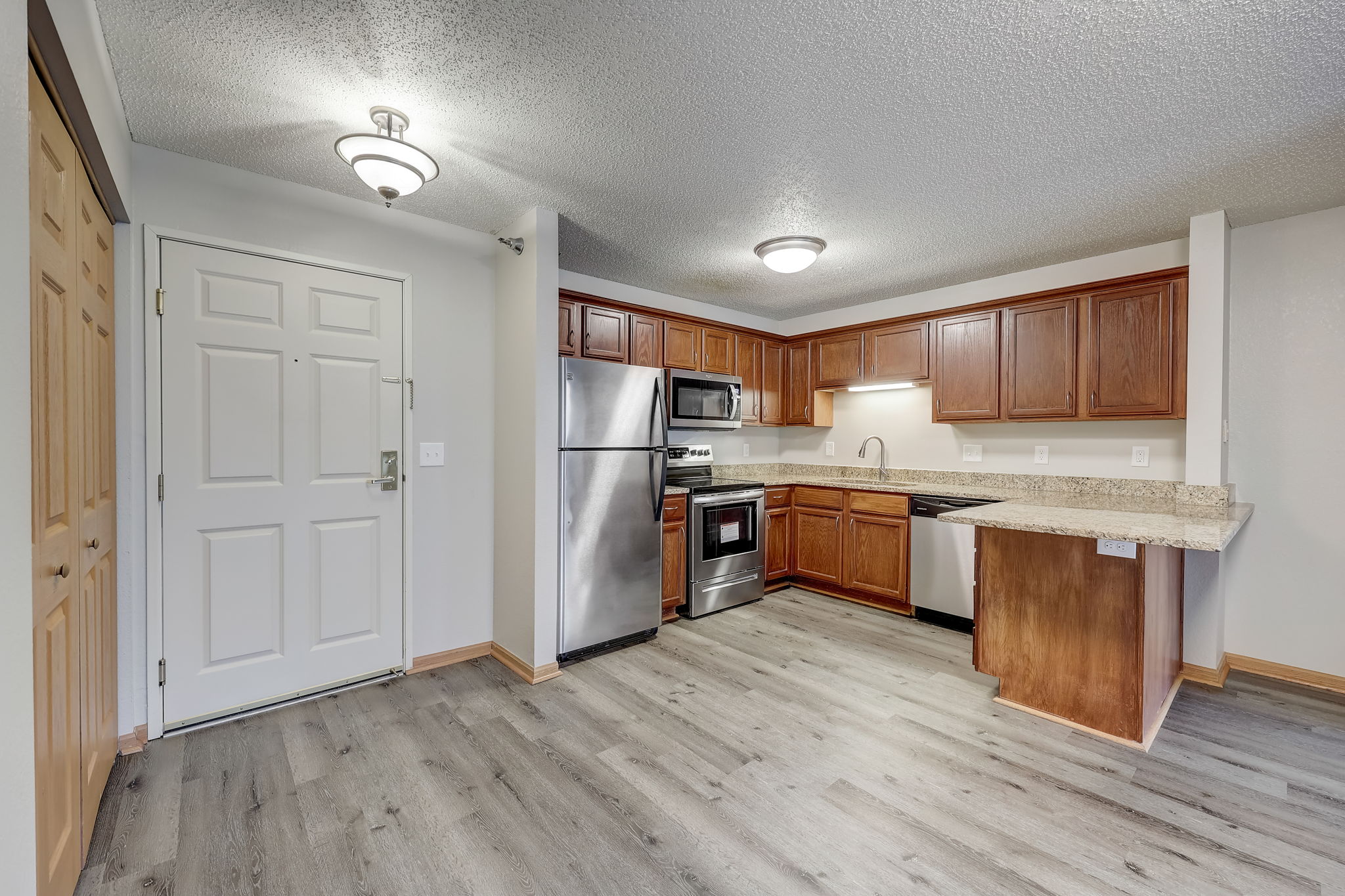 Lake Dr W 117-002