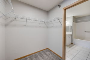Lake Dr W 117-021