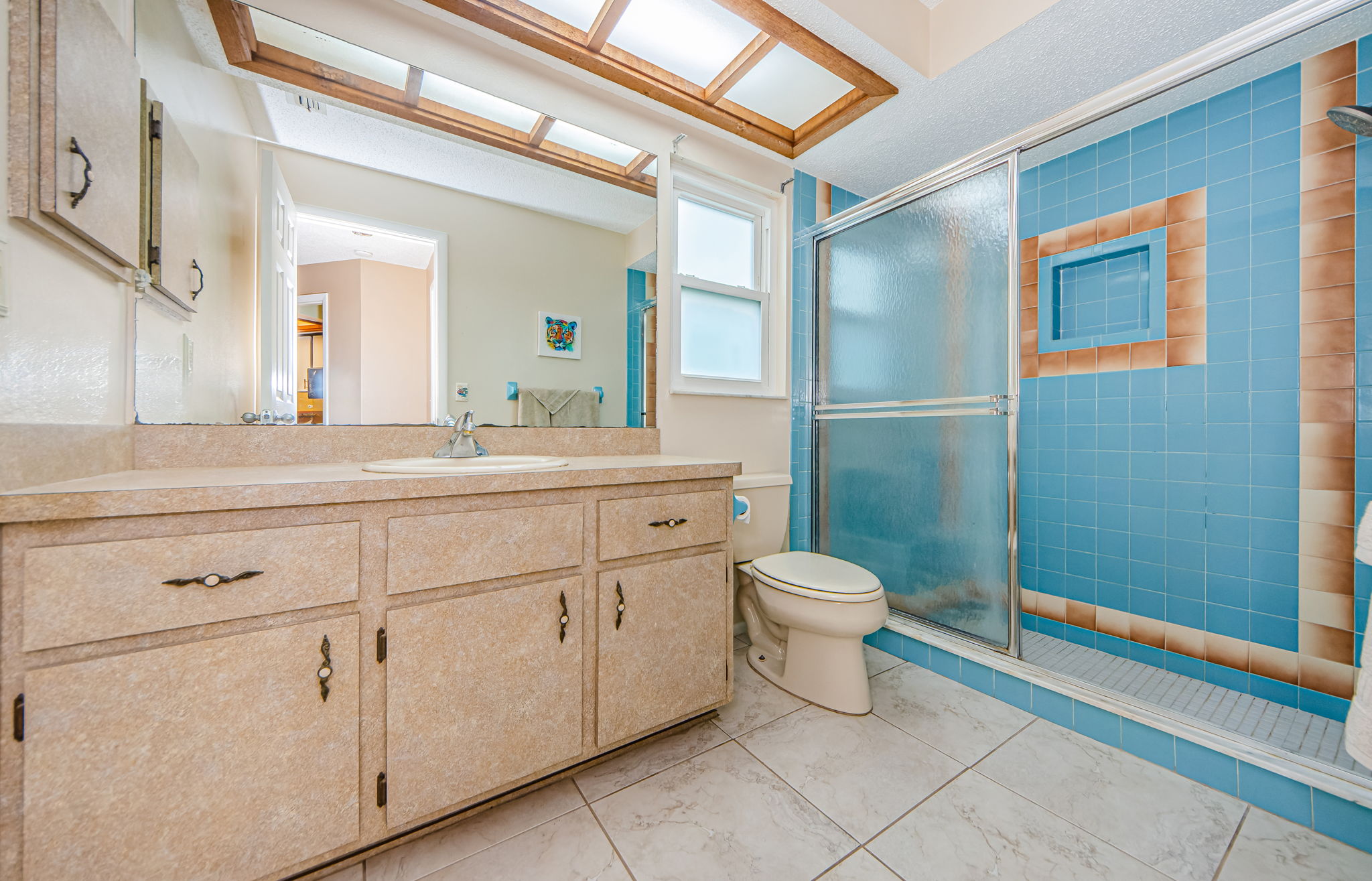 Master Bathroom 1a