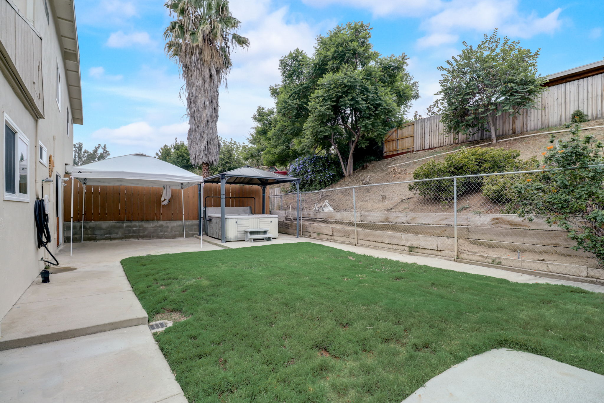 Saddle Ridge Rd-031