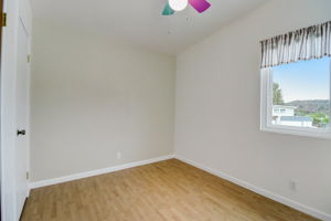 Saddle Ridge Rd-022