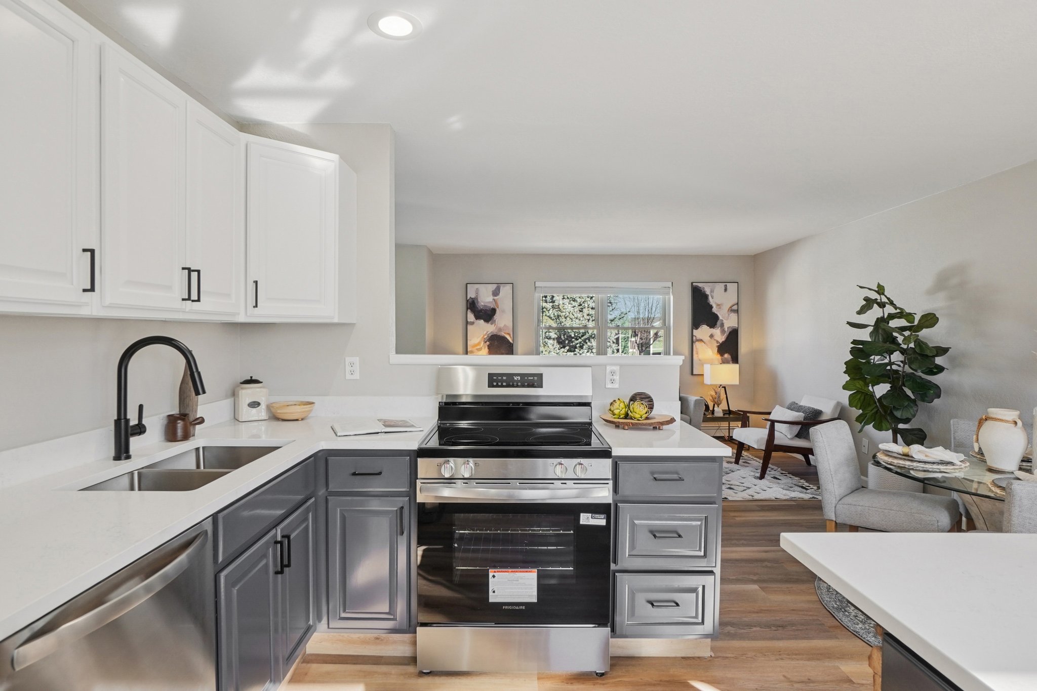 Alcott Cir-S0201-013.jpg