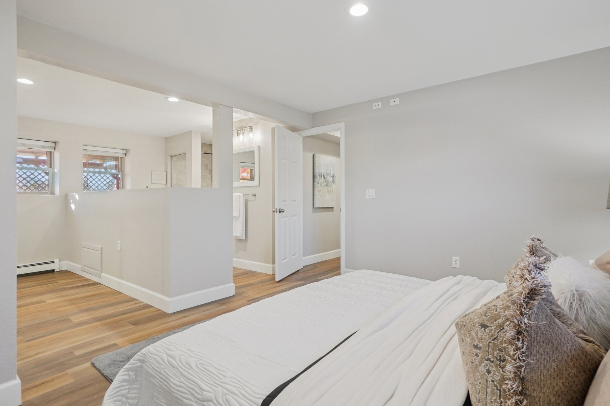 Alcott Cir-S0201-024.jpg