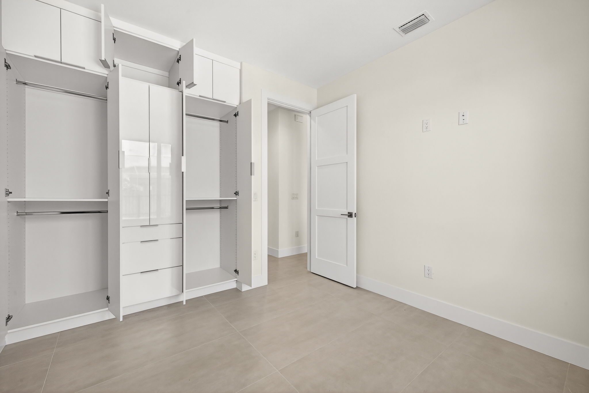 Guest Bedroom 2 - 2 of 3