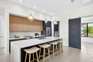 Breakfast Bar 1 of 2