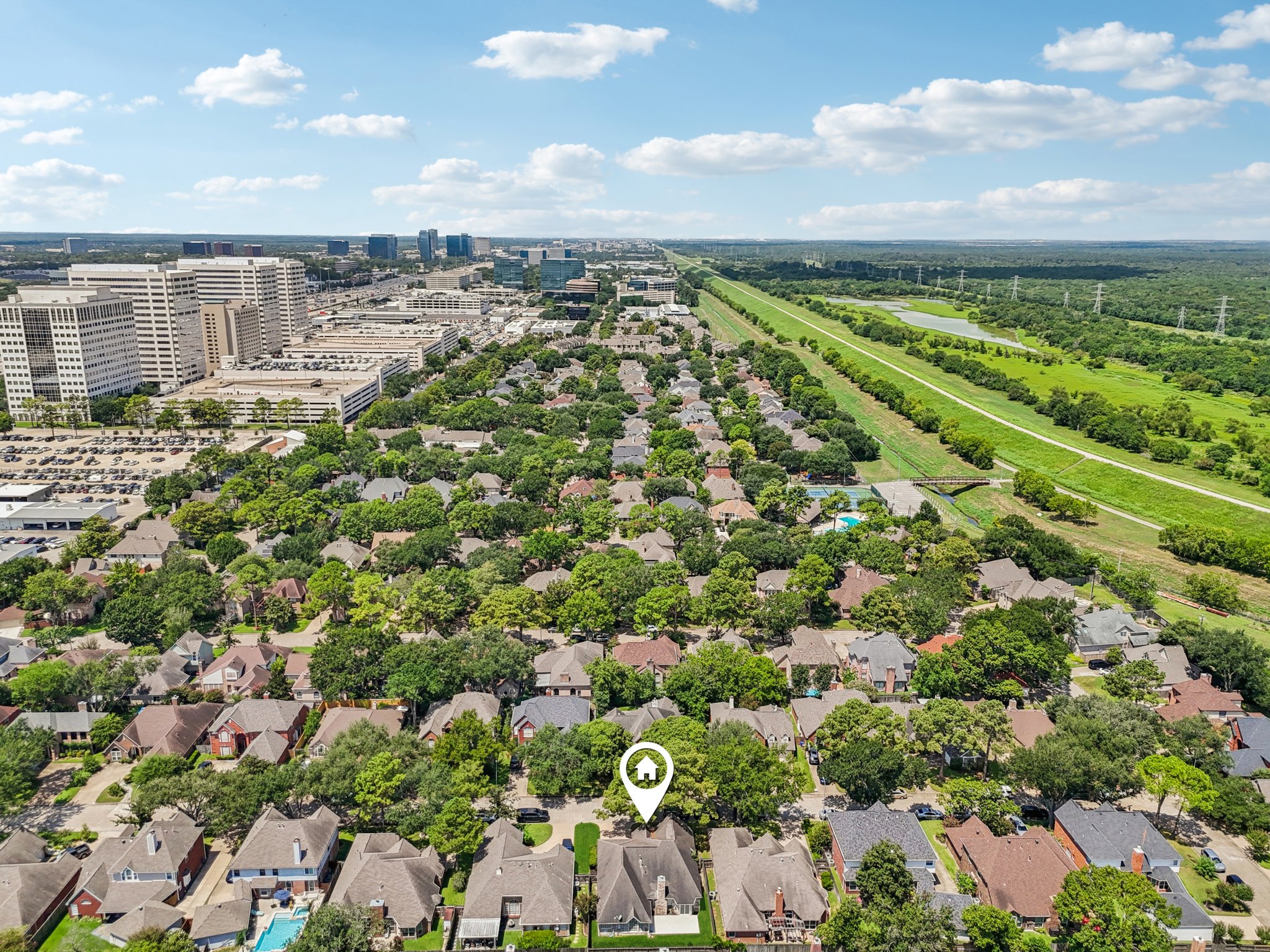 W Forest Dr-L1008-009.jpg