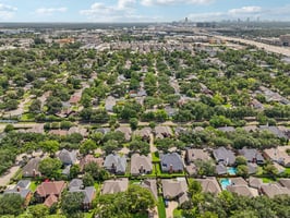 W Forest Dr-L1008-004.jpg