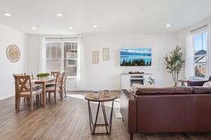 E 110th Pl-S2308-012.jpg
