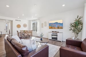 E 110th Pl-S2308-013.jpg