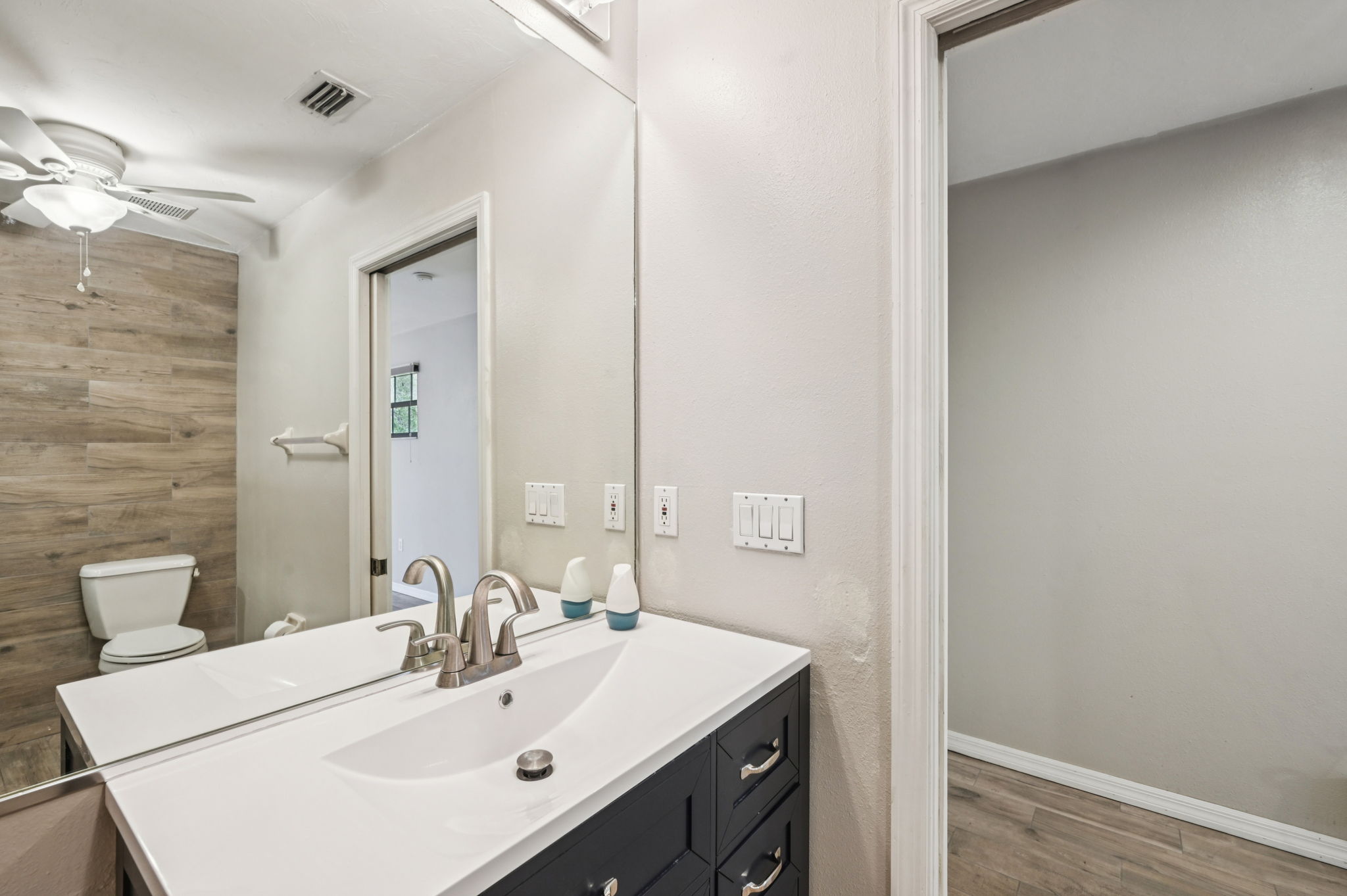 13221 N Branch Rd-L1012-040