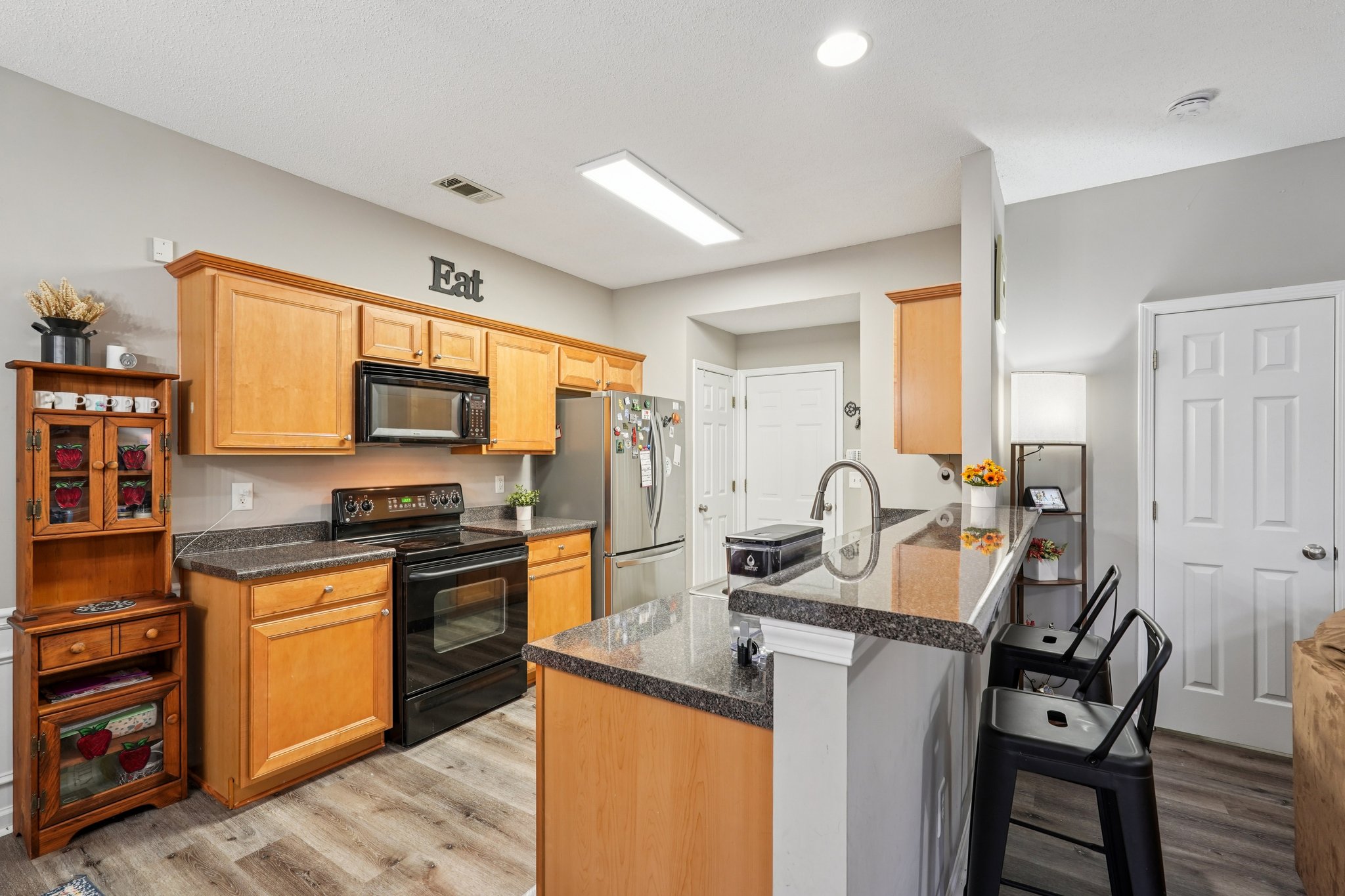 Marrywood Dr-S0501-012.jpg