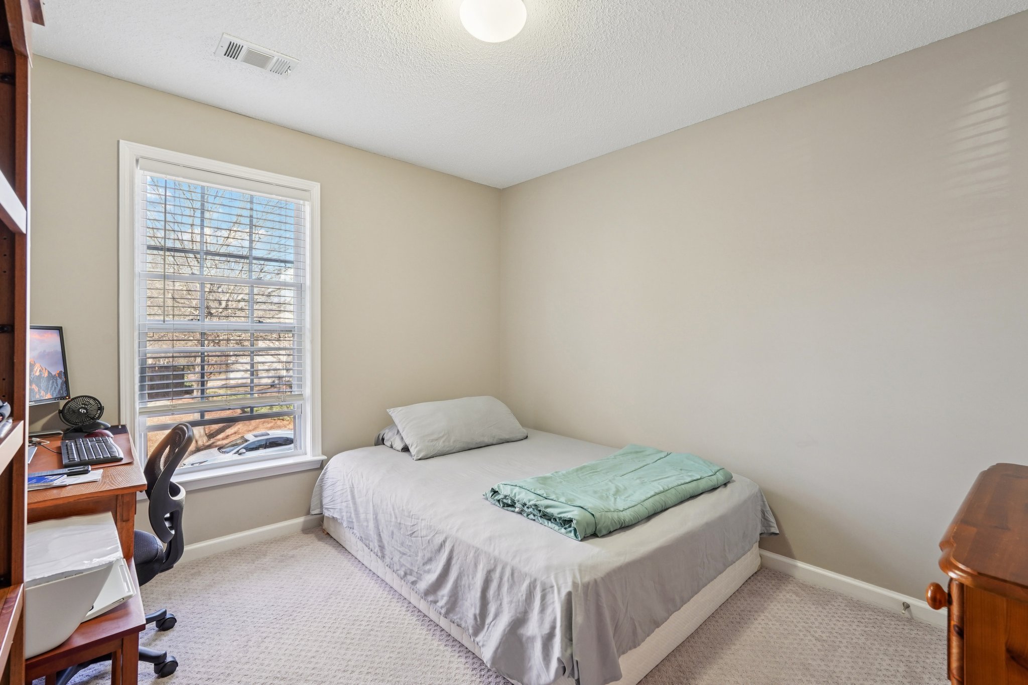 Marrywood Dr-S0501-026.jpg