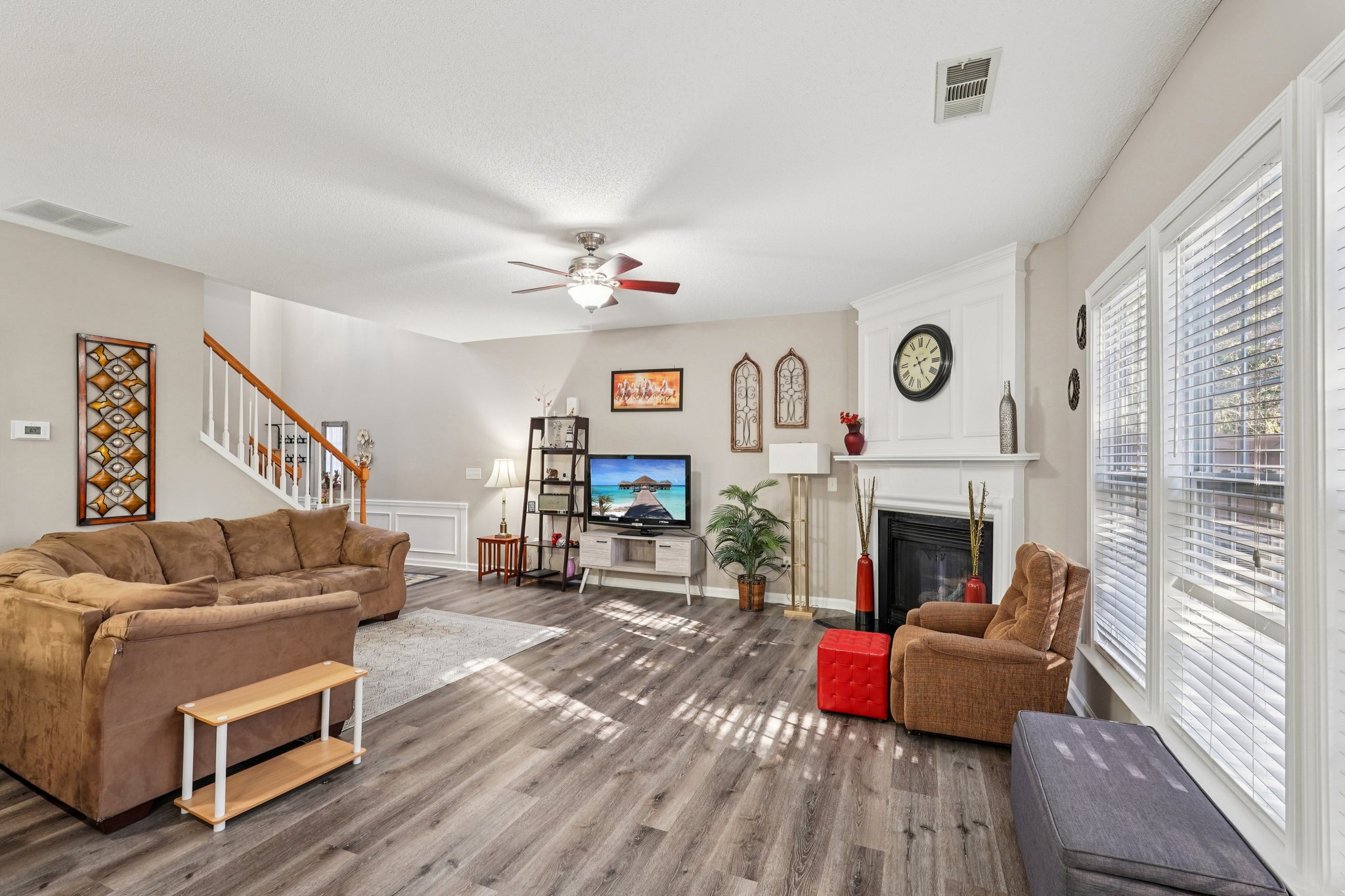 Marrywood Dr-S0501-006r.jpg