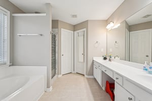 Marrywood Dr-S0501-030.jpg