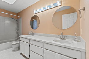  Photo 35