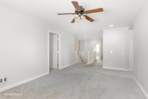 32 furniture removed.jpeg
