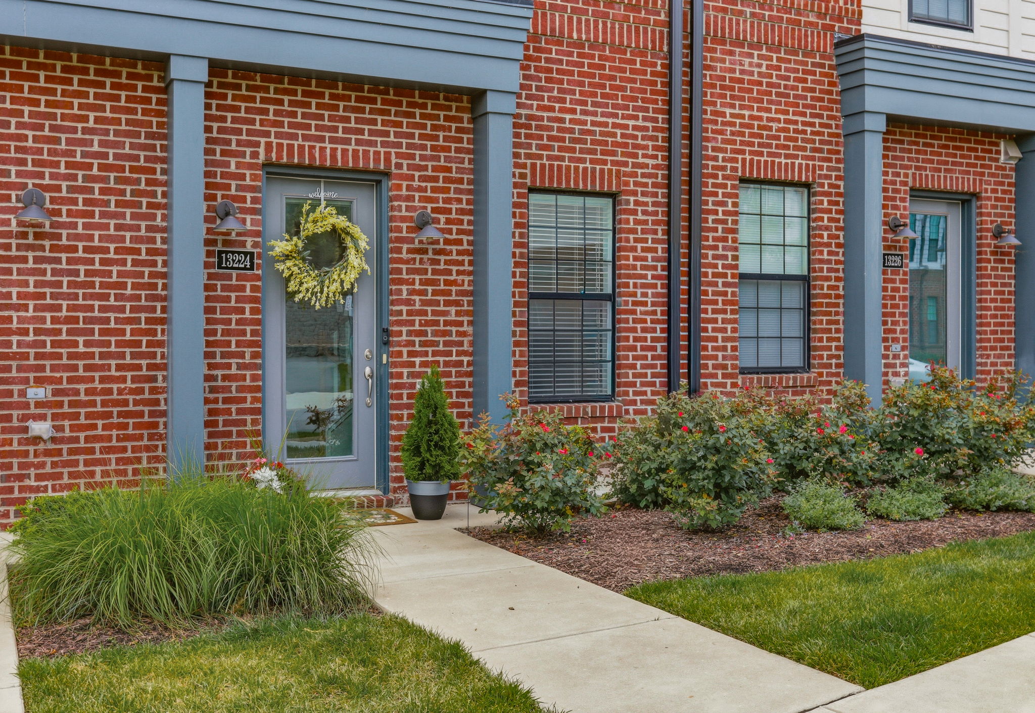 03-Exterior Front