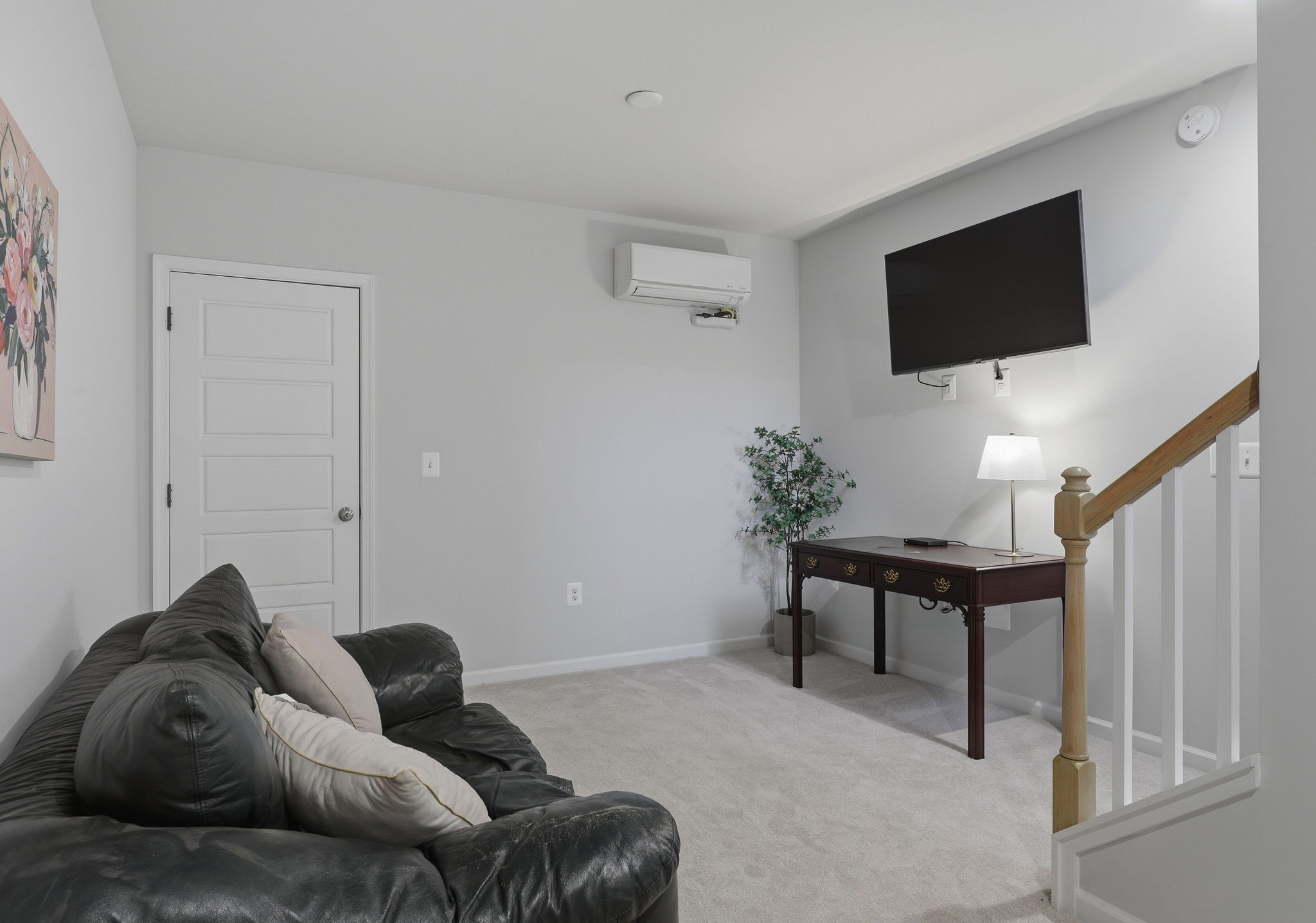 17-Flex Room