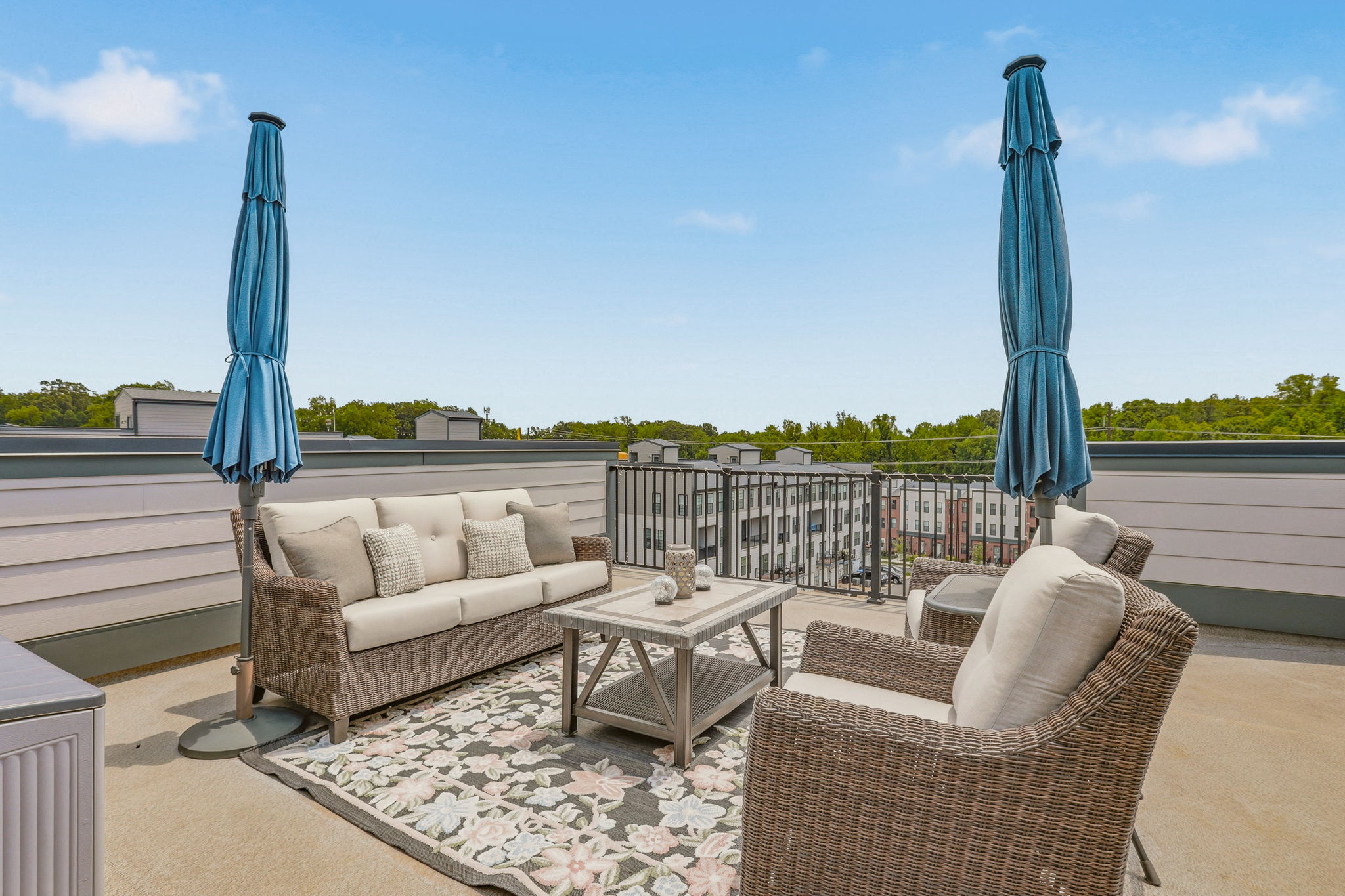 27-Rootop Patio