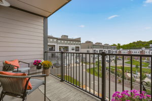 15-Balcony