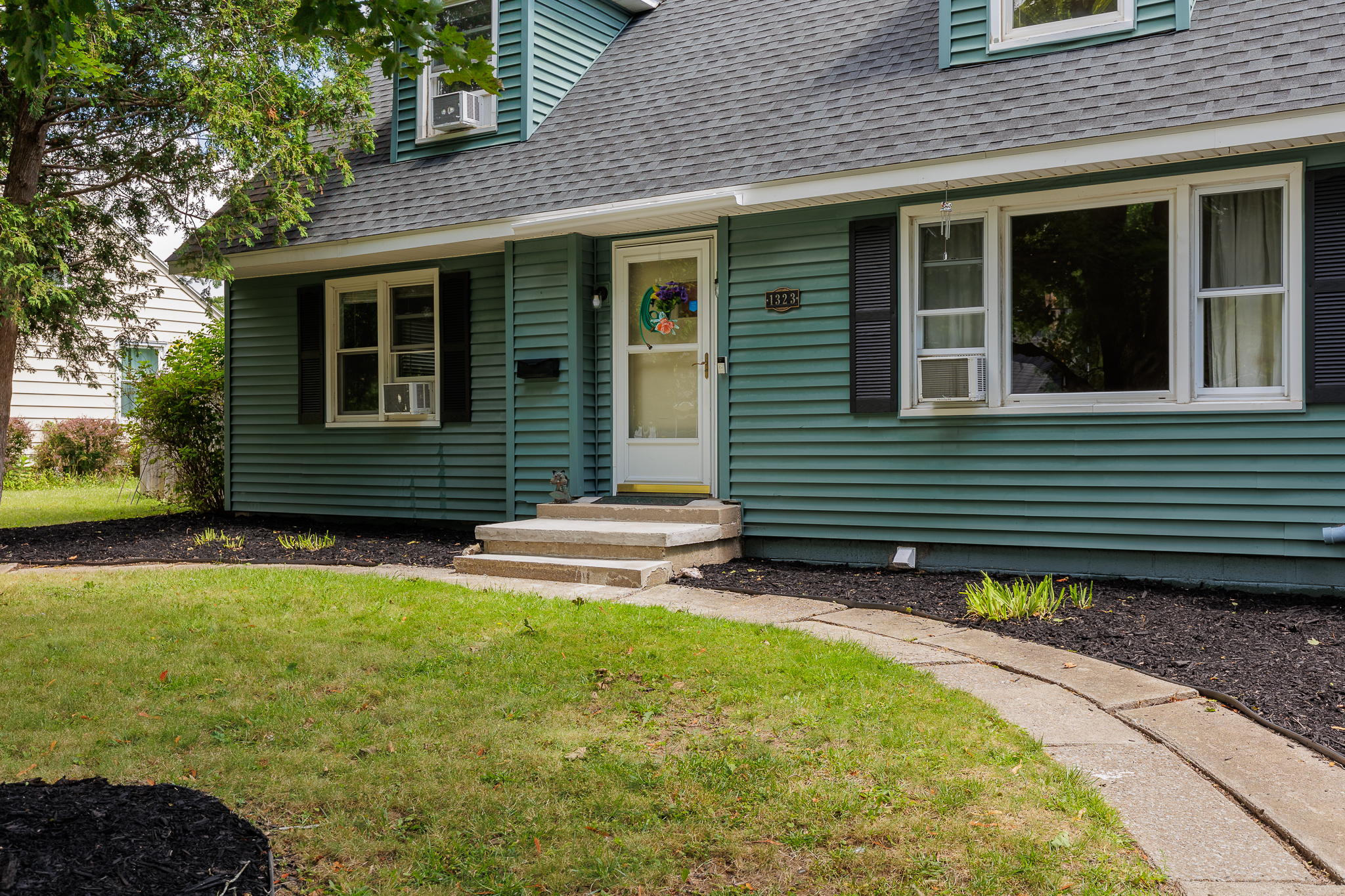 1323 Sherman St, Watertown, NY 13601