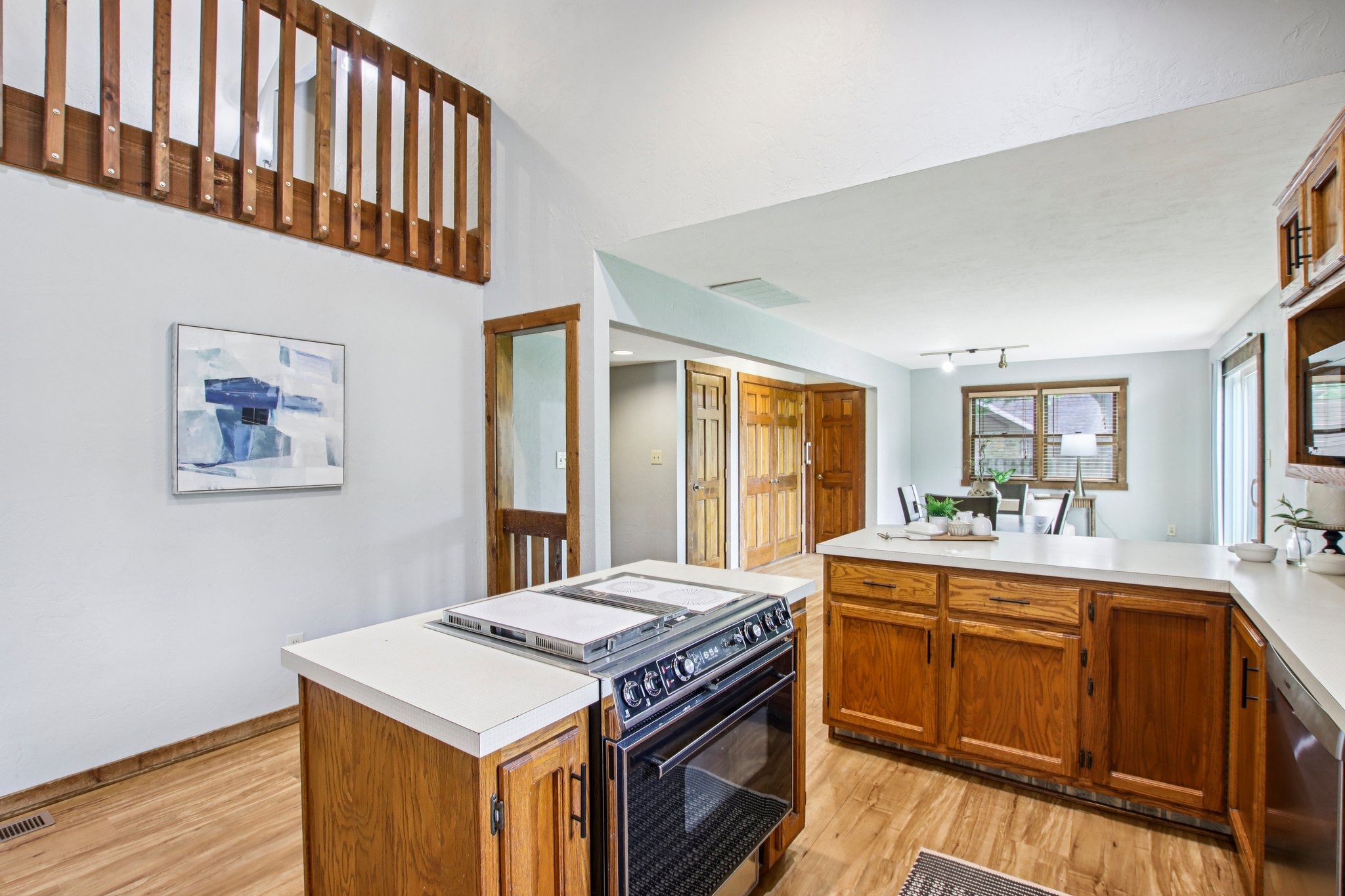 Thistlewood Ct-S1804-022.jpg