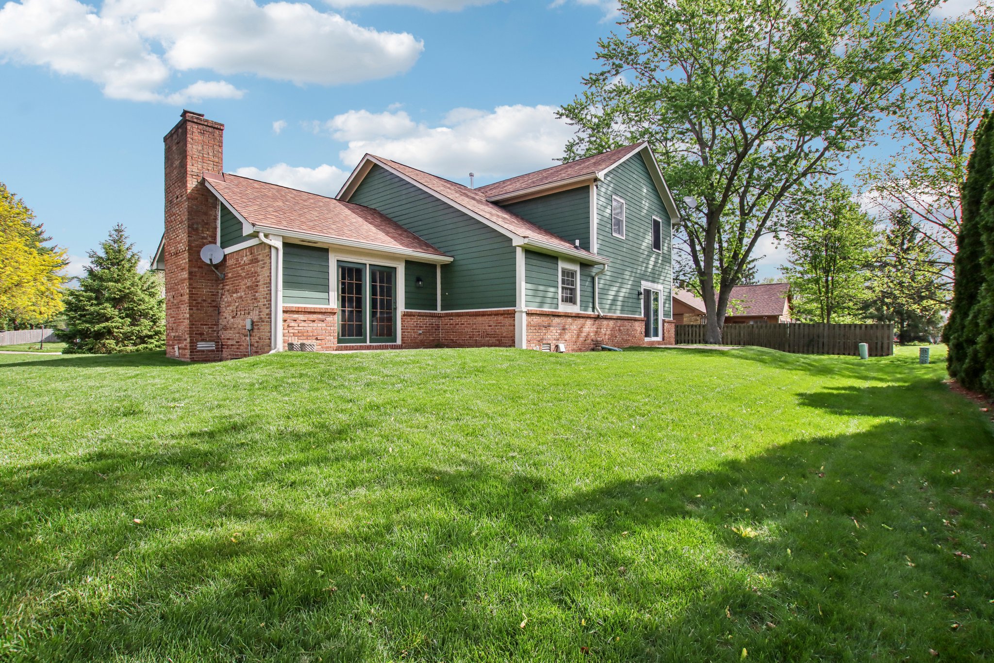 Thistlewood Ct-S1804-043.jpg