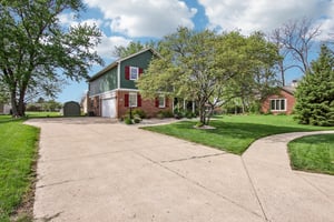 Thistlewood Ct-S1804-002.jpg