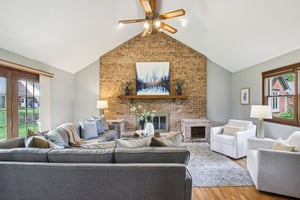 Thistlewood Ct-S1804-008.jpg