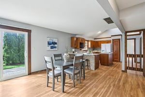 Thistlewood Ct-S1804-018.jpg