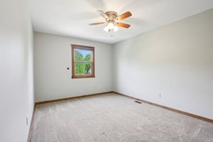 Thistlewood Ct-S1804-029.jpg