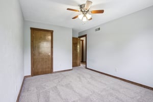 Thistlewood Ct-S1804-030.jpg