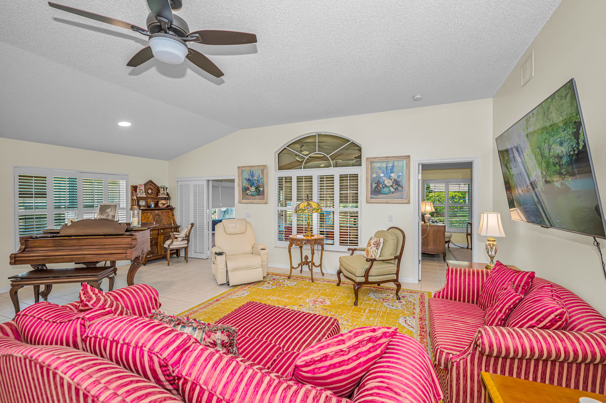 Living Room2