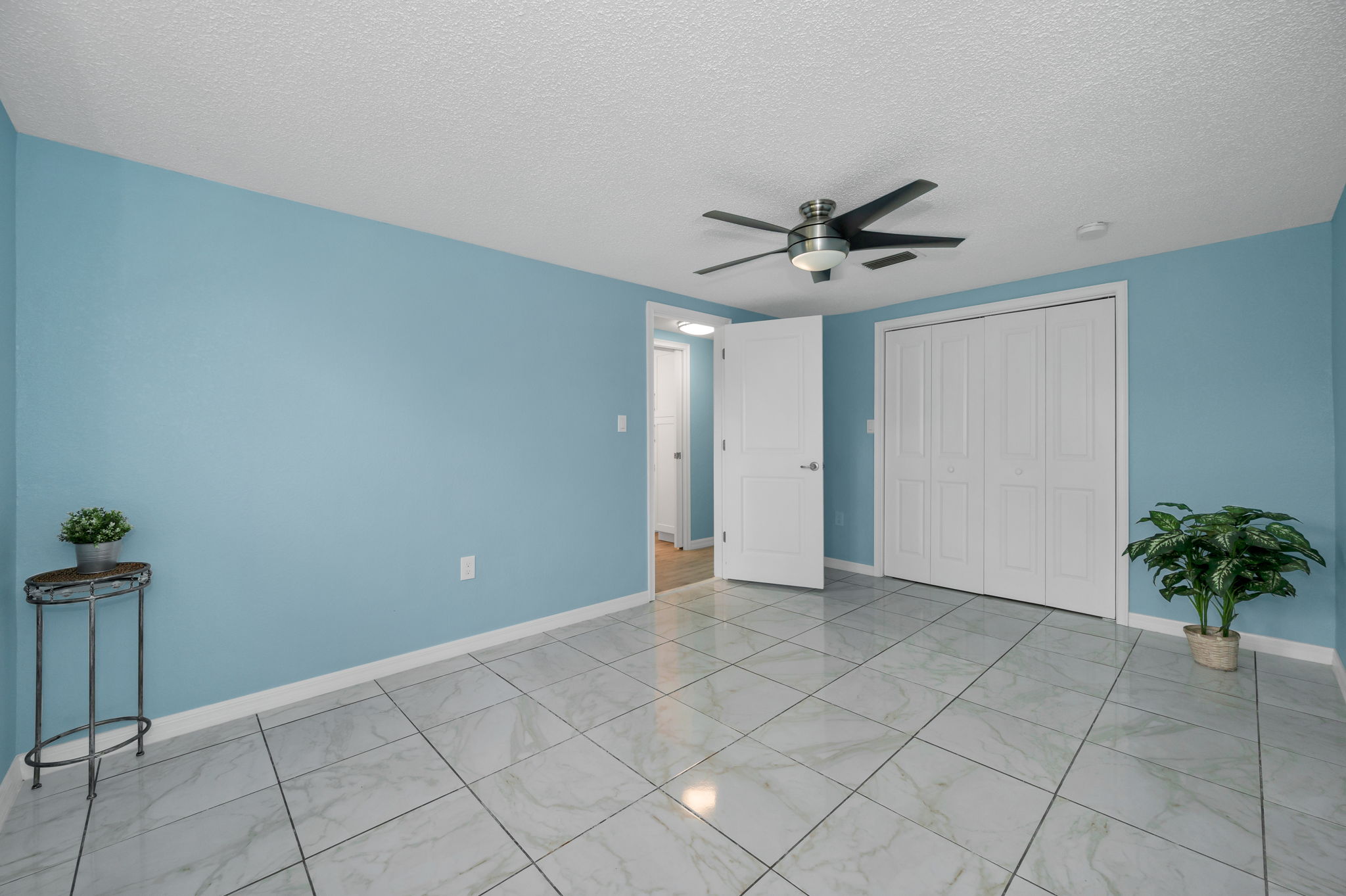 Bedroom1b