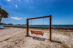 Hudson Beach13