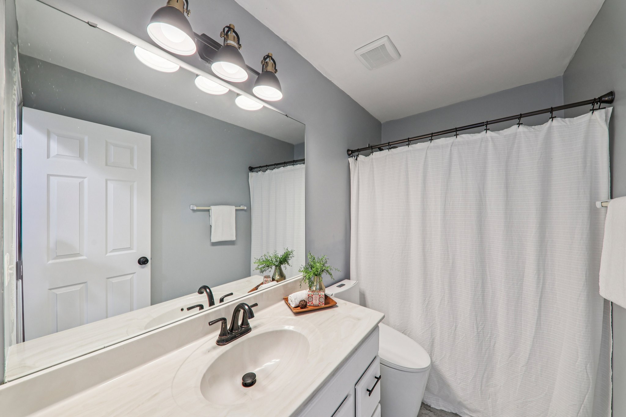 13232 Dartagnan Ct-S0403-042.jpg