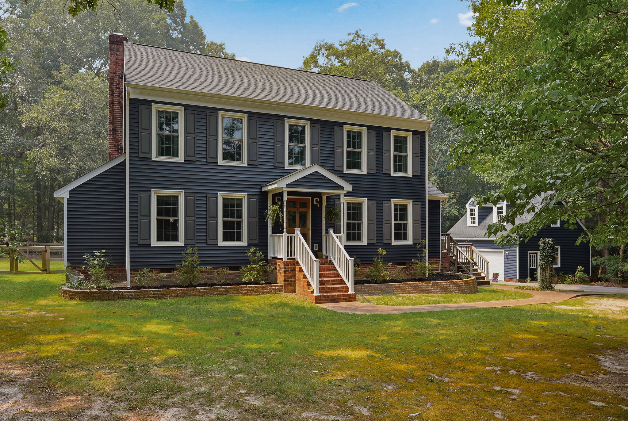 02-Exterior Front